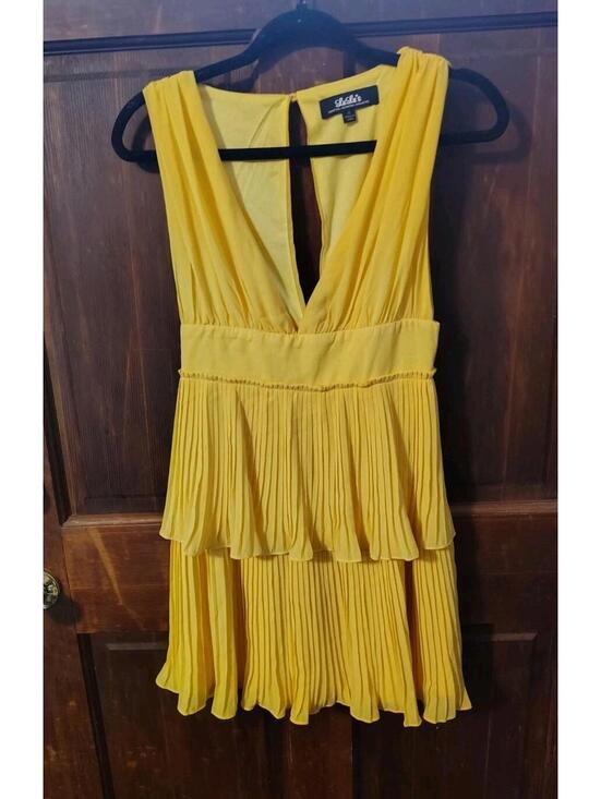Lulus Dresses & Skirts - Lulus Deserved Adoration Yellow Dress